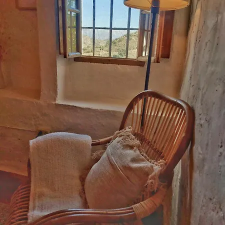 Serrato Bed & Breakfast 4*